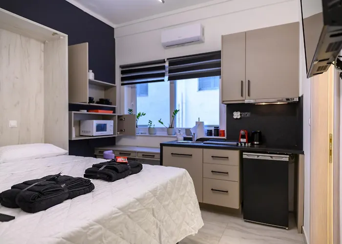Aristotelous Deluxe Studio